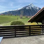 Ganzes Haus * Aeschi Bei Spiez